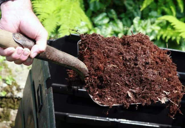 how-to-make-a-compost-pile-5